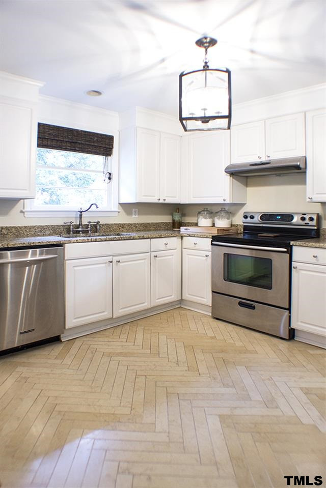 2216 Alexander Road Raleigh, NC 27608 - Photo 8 of 24 Kitchen