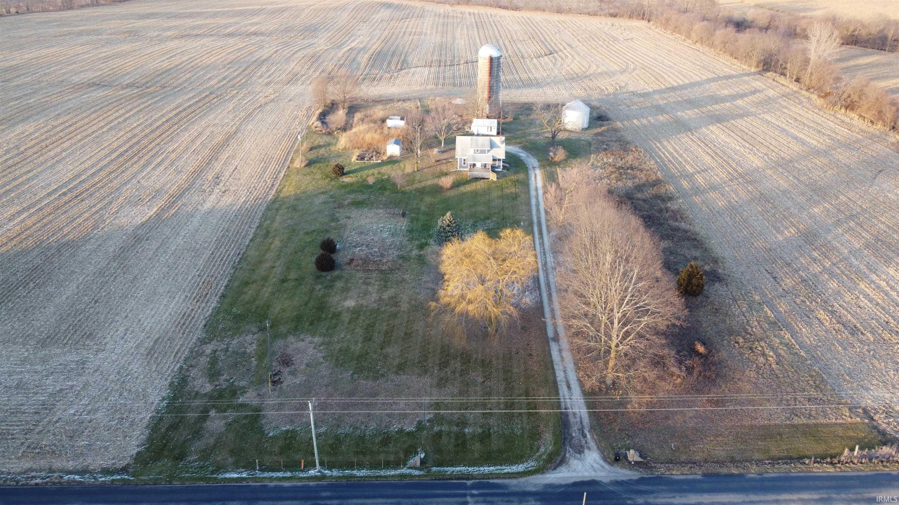 9420 East Division Road Akron, IN 46910 - Photo 7 of 33