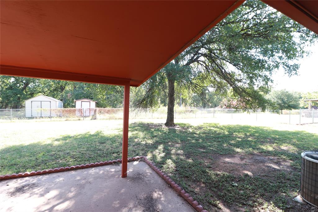212 Palmer Drive Comanche, TX 76442 - Photo 8 of 40 a view of outdoor space