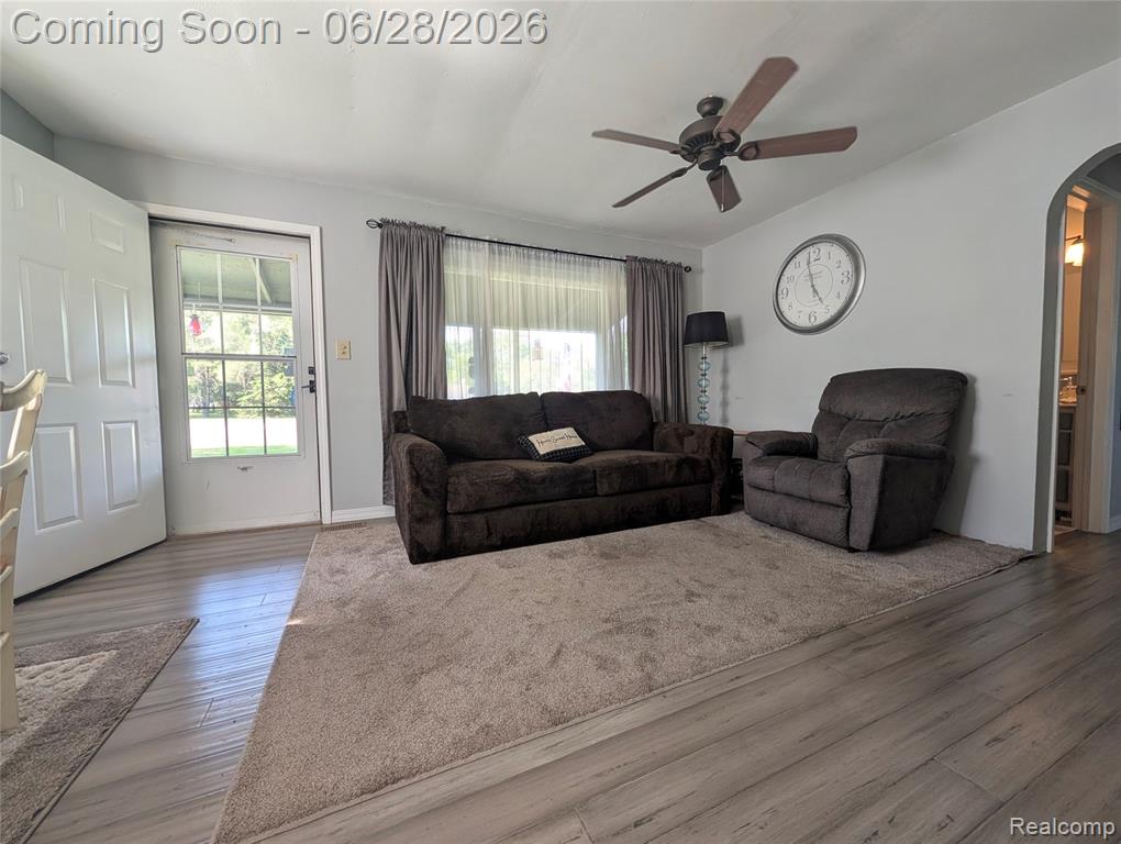 4456 East Coldwater Road Flint, MI 48506 - Photo 7 of 35
