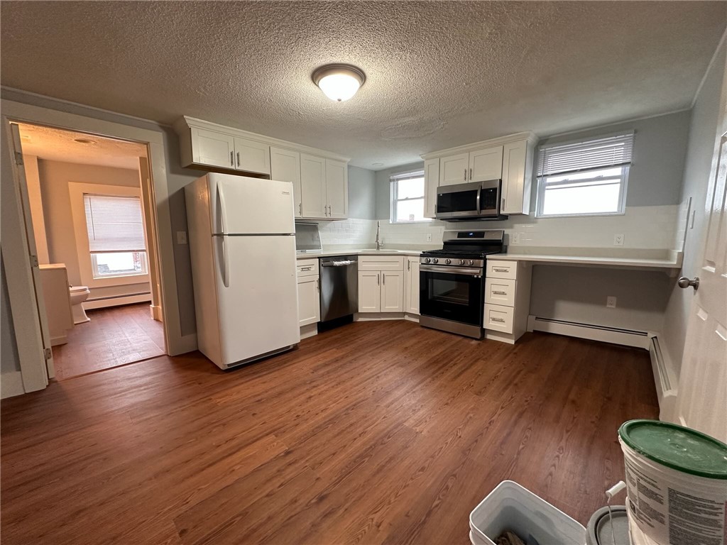 30 Hawthorne Street Providence, RI 02907 - Photo 5 of 10