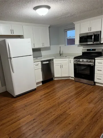 $1,650 | 30 Hawthorne Street, Providence, RI 02907