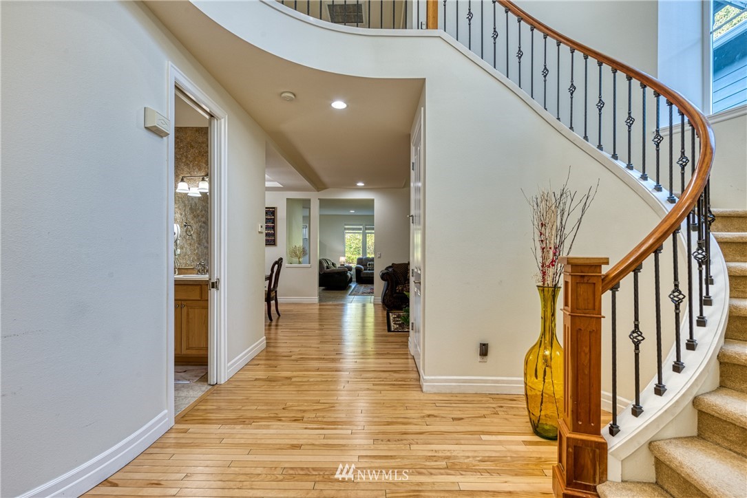 3613 158th Place Southeast Bothell, WA 98012 - Photo 3 of 39 Gallery Image 3