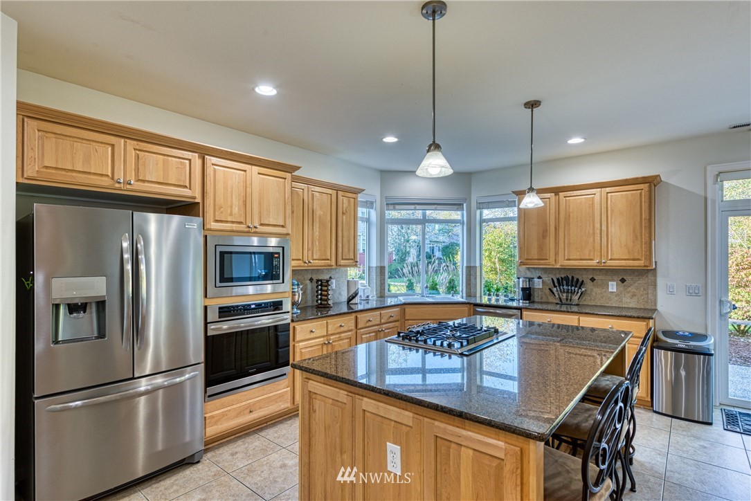 3613 158th Place Southeast Bothell, WA 98012 - Photo 4 of 39 Gallery Image 4