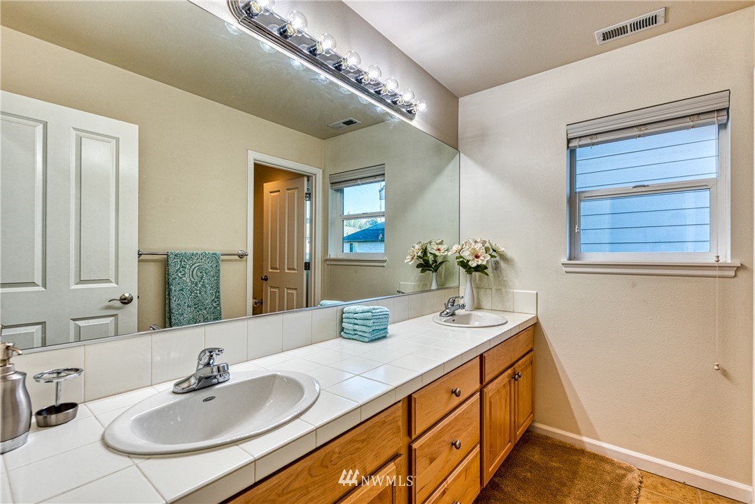 3613 158th Place Southeast Bothell, WA 98012 - Photo 34 of 39 Gallery Image 34