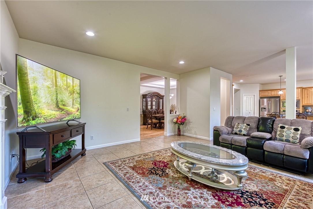 3613 158th Place Southeast Bothell, WA 98012 - Photo 10 of 39 Gallery Image 10