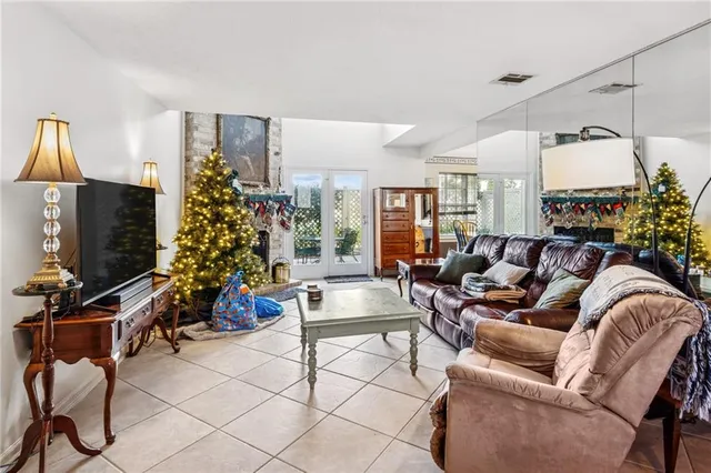 $289,000 | 2802 Audubon Trace, Unit 2802, Jefferson, LA 70121