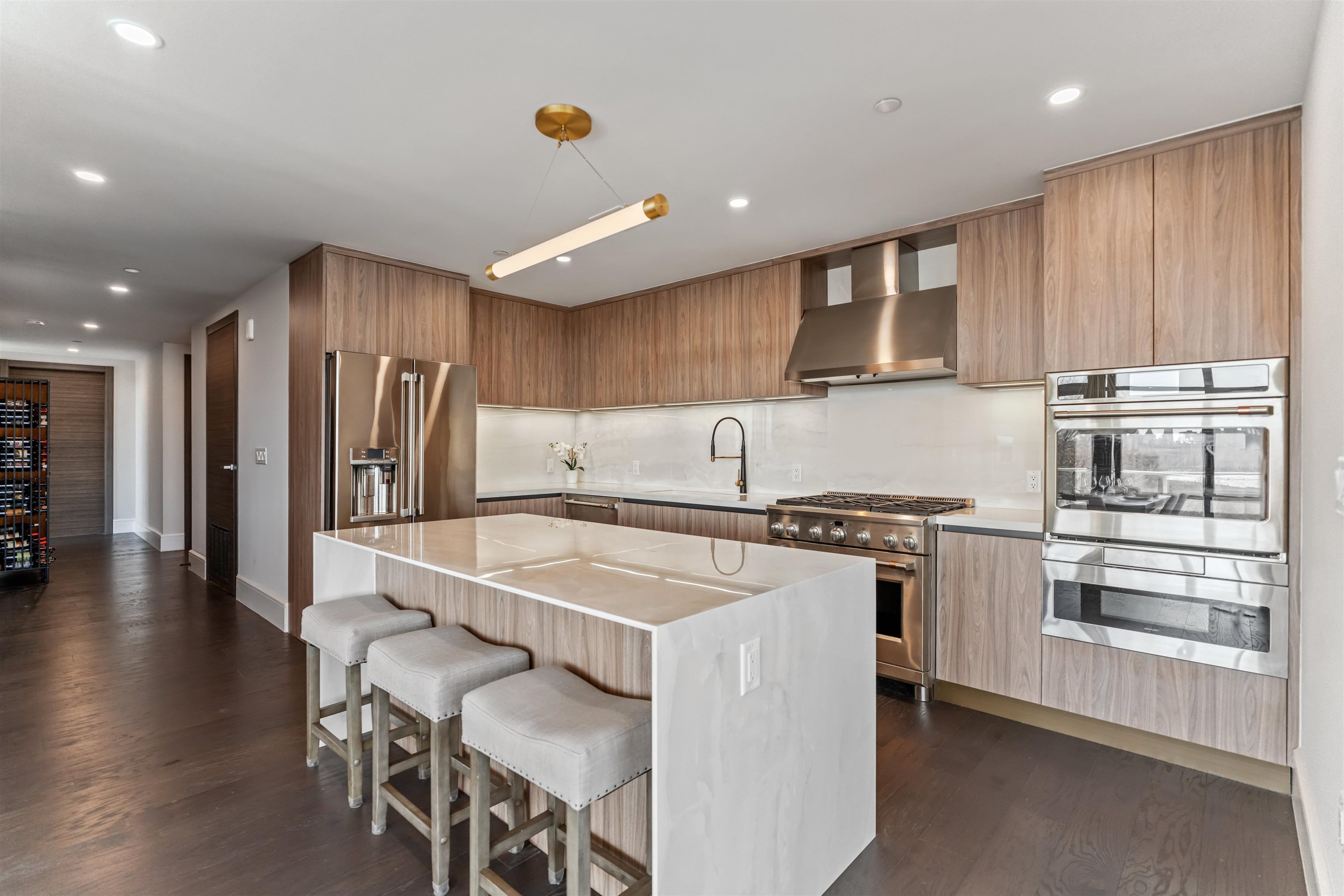 8701 Churchill Road, Unit 901 North Bergen, NJ 07047 - Photo 10 of 46 Gallery Image 10