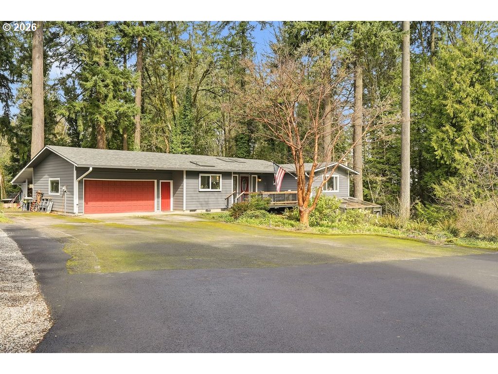 6337 Southeast Brownlee Road Milwaukie, OR 97267 - Photo 1 of 48
