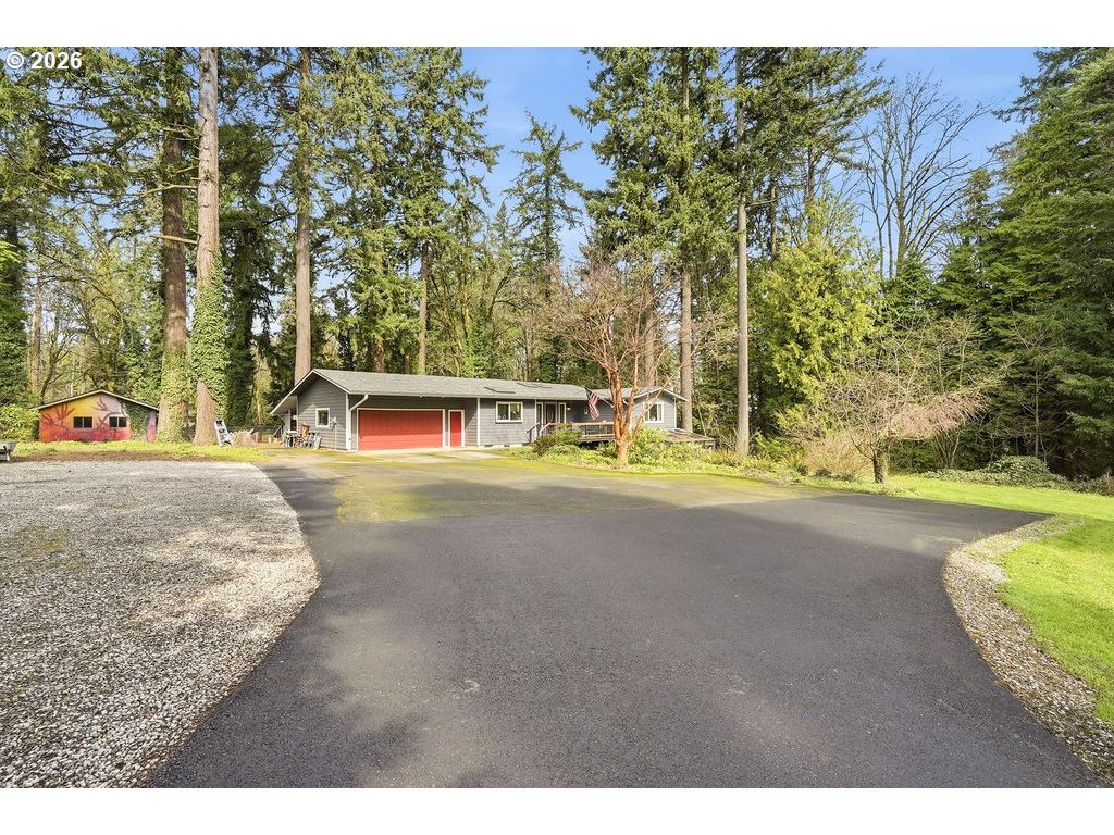 6337 Southeast Brownlee Road Milwaukie, OR 97267 - Photo 2 of 48