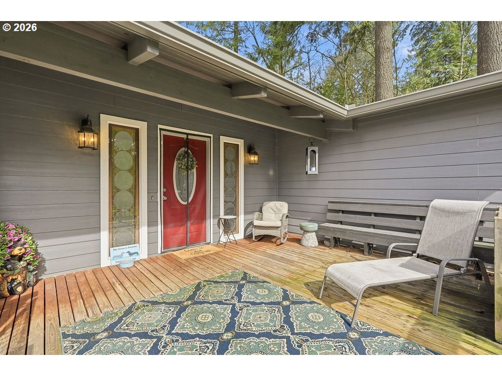 6337 Southeast Brownlee Road Milwaukie, OR 97267 - Photo 3 of 48