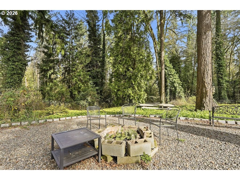 6337 Southeast Brownlee Road Milwaukie, OR 97267 - Photo 37 of 48