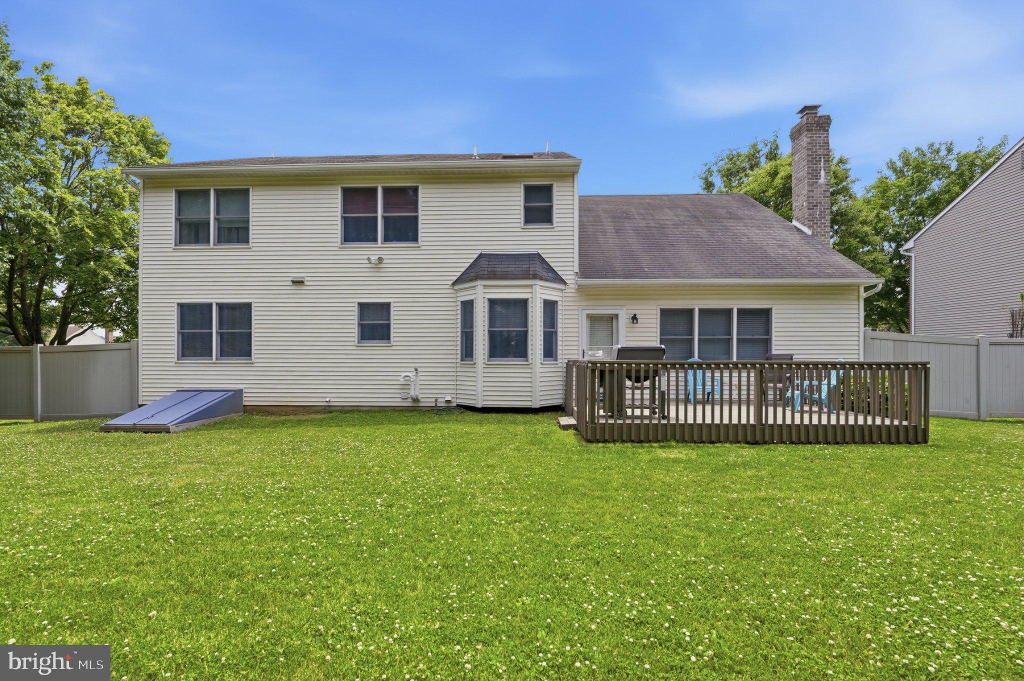 4095 Ross Road Bethlehem, PA 18020 - Photo 9 of 48