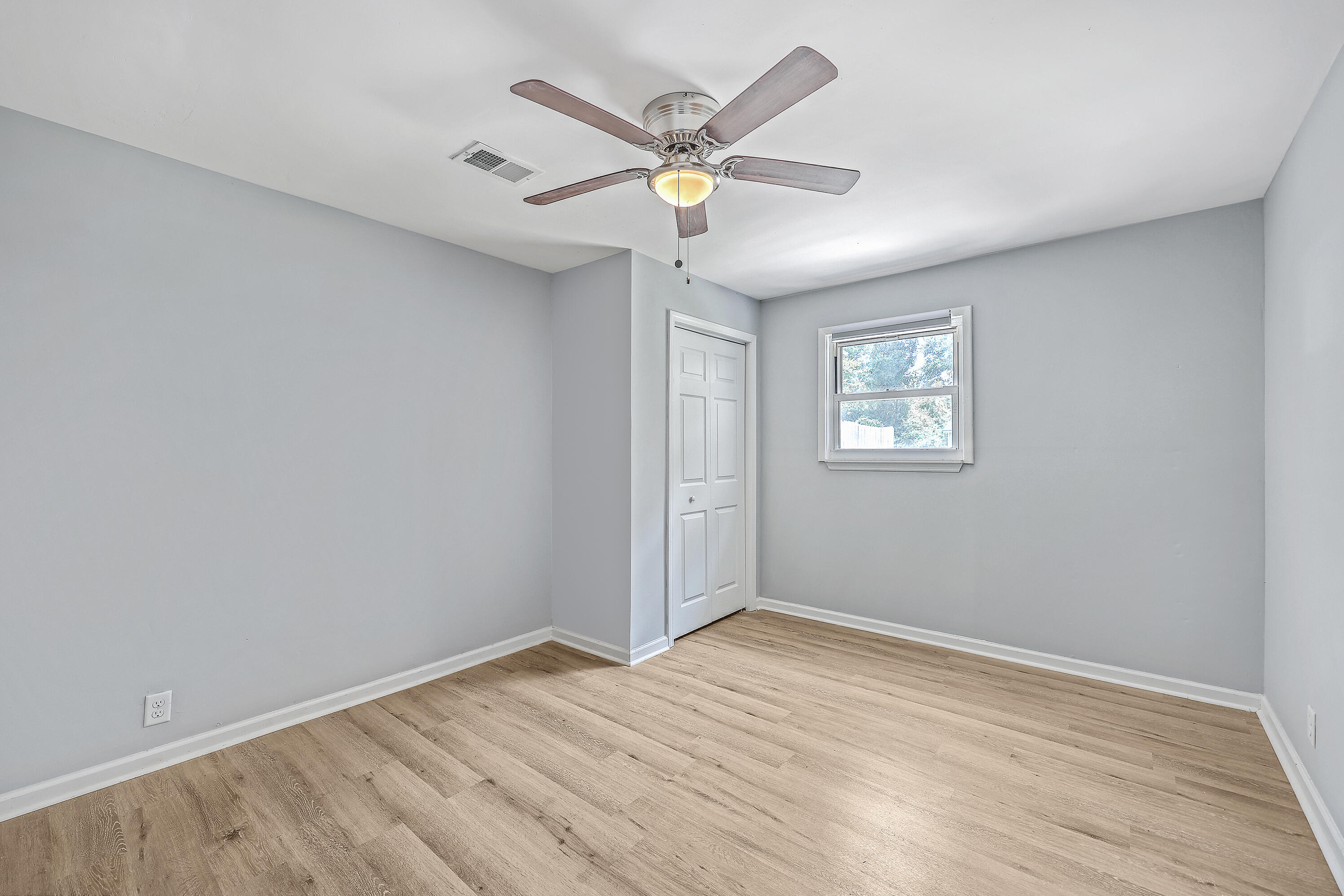 1604 Pineview Road Charleston, SC 29407 - Photo 17 of 29 ZYN_8368_69_70_71_72_73_74