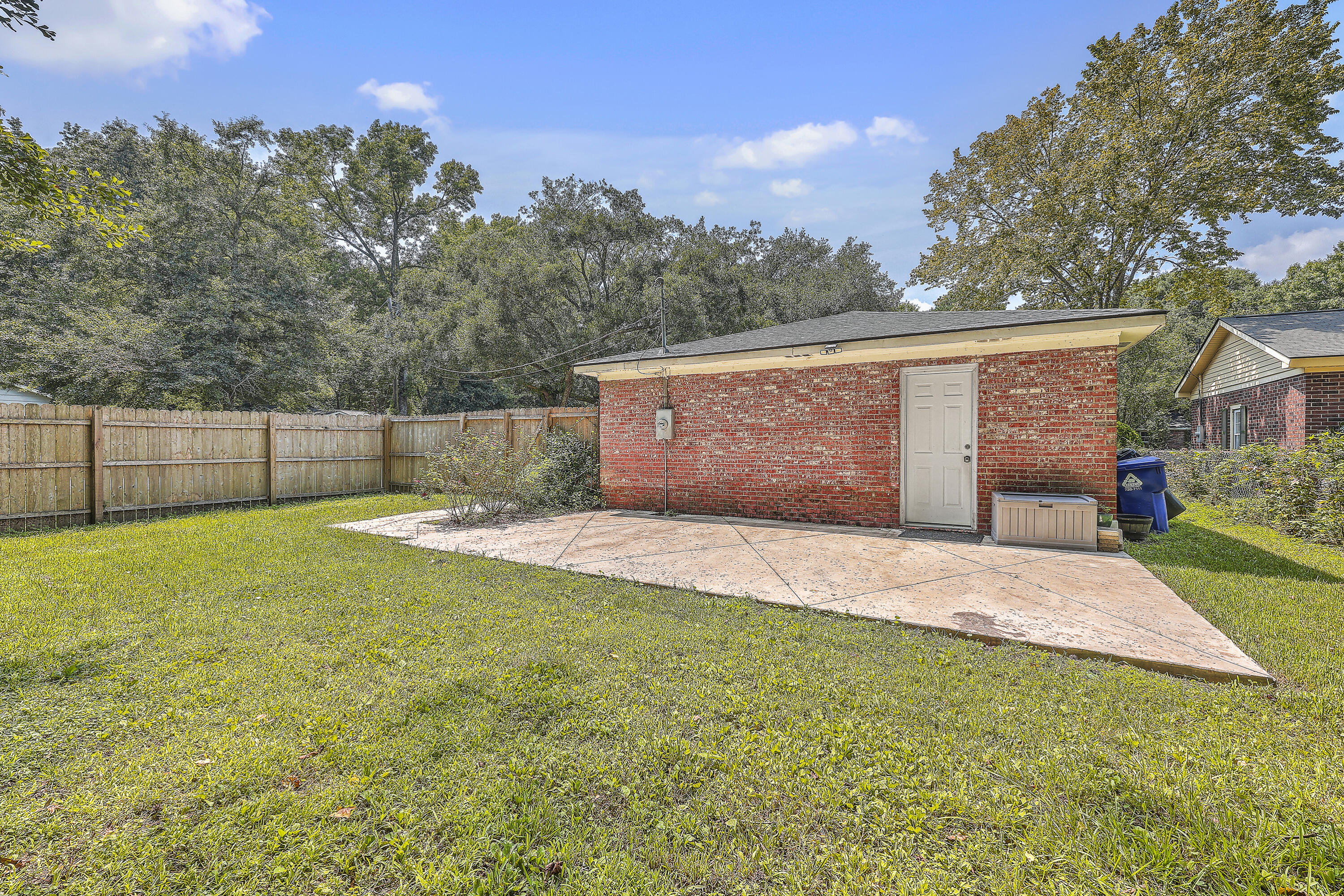 1604 Pineview Road Charleston, SC 29407 - Photo 28 of 29 ZYN_8445_46_47_48_49_50_51