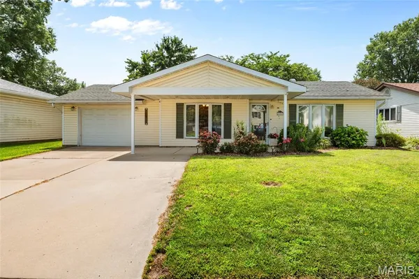 $176,000 | 624 Albers Lane, Bethalto, IL 62010