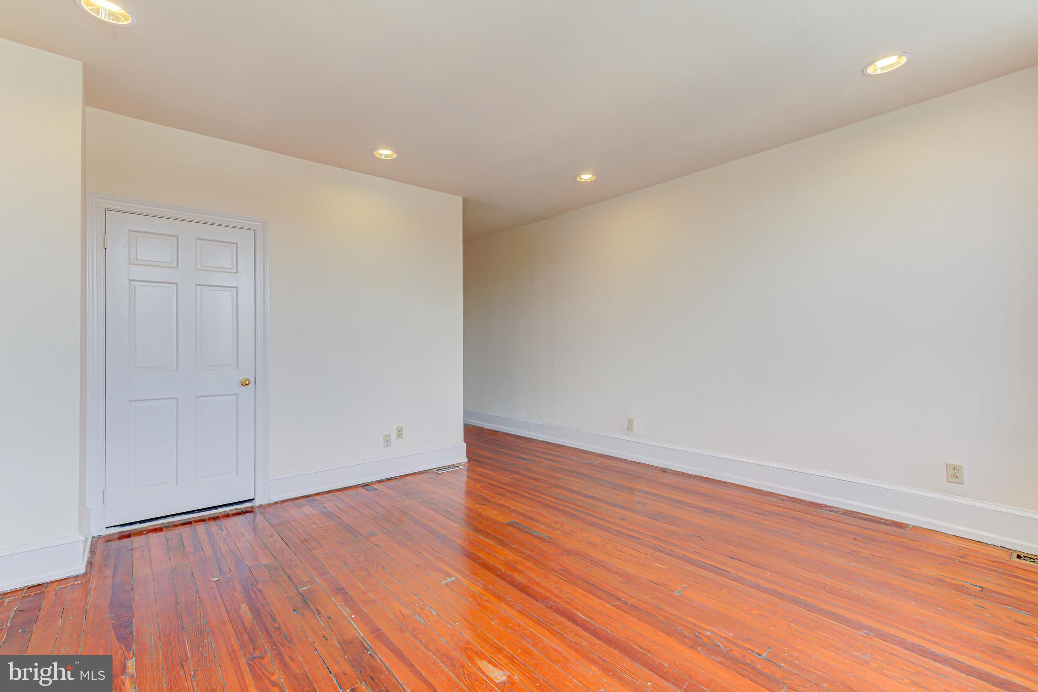 1825 South Broad Street, Unit 2 Philadelphia, PA 19148 - Photo 18 of 31