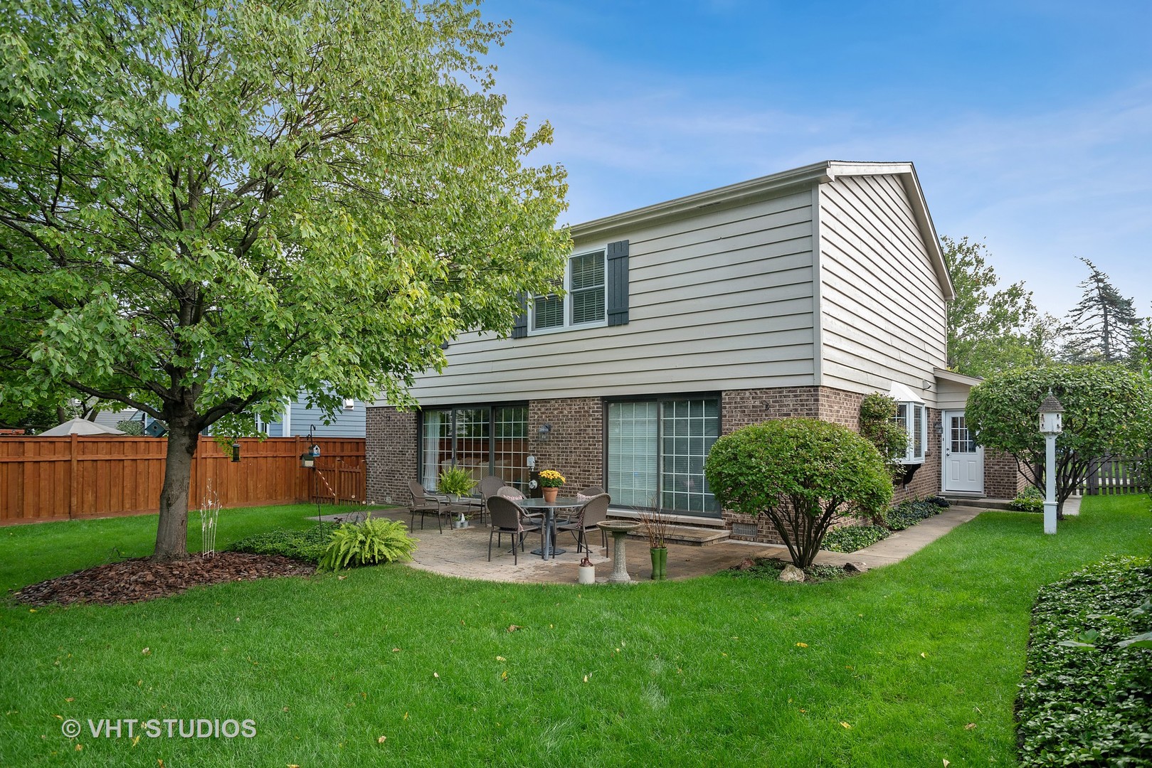 1204 Raleigh Road Glenview, IL 60025 - Photo 3 of 31