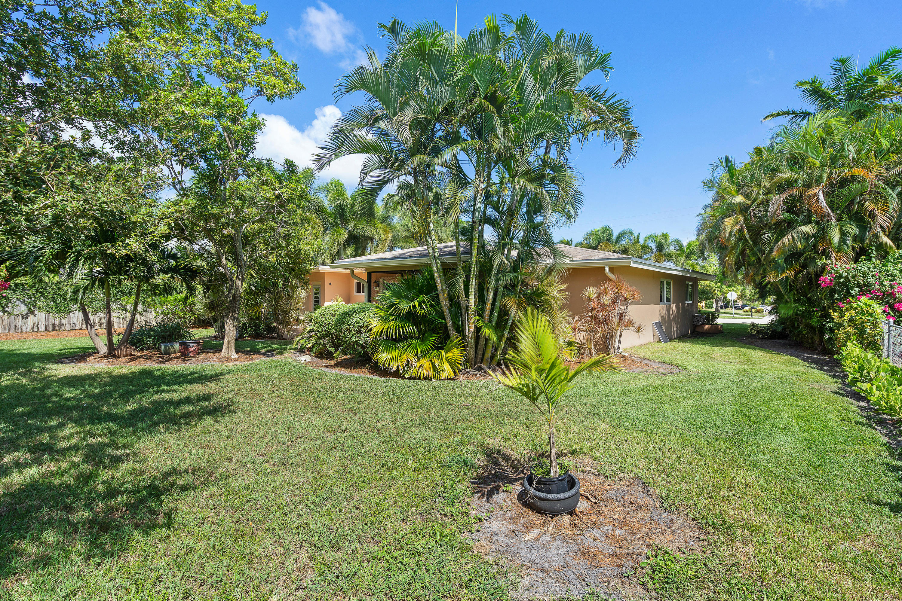 1101 Northwest 3rd Avenue Boca Raton, FL 33432 - Photo 26 of 27 Backyard
