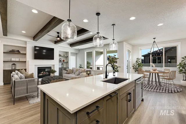 $714,800 | 7012 South Palatino Avenue, Meridian, ID 83642