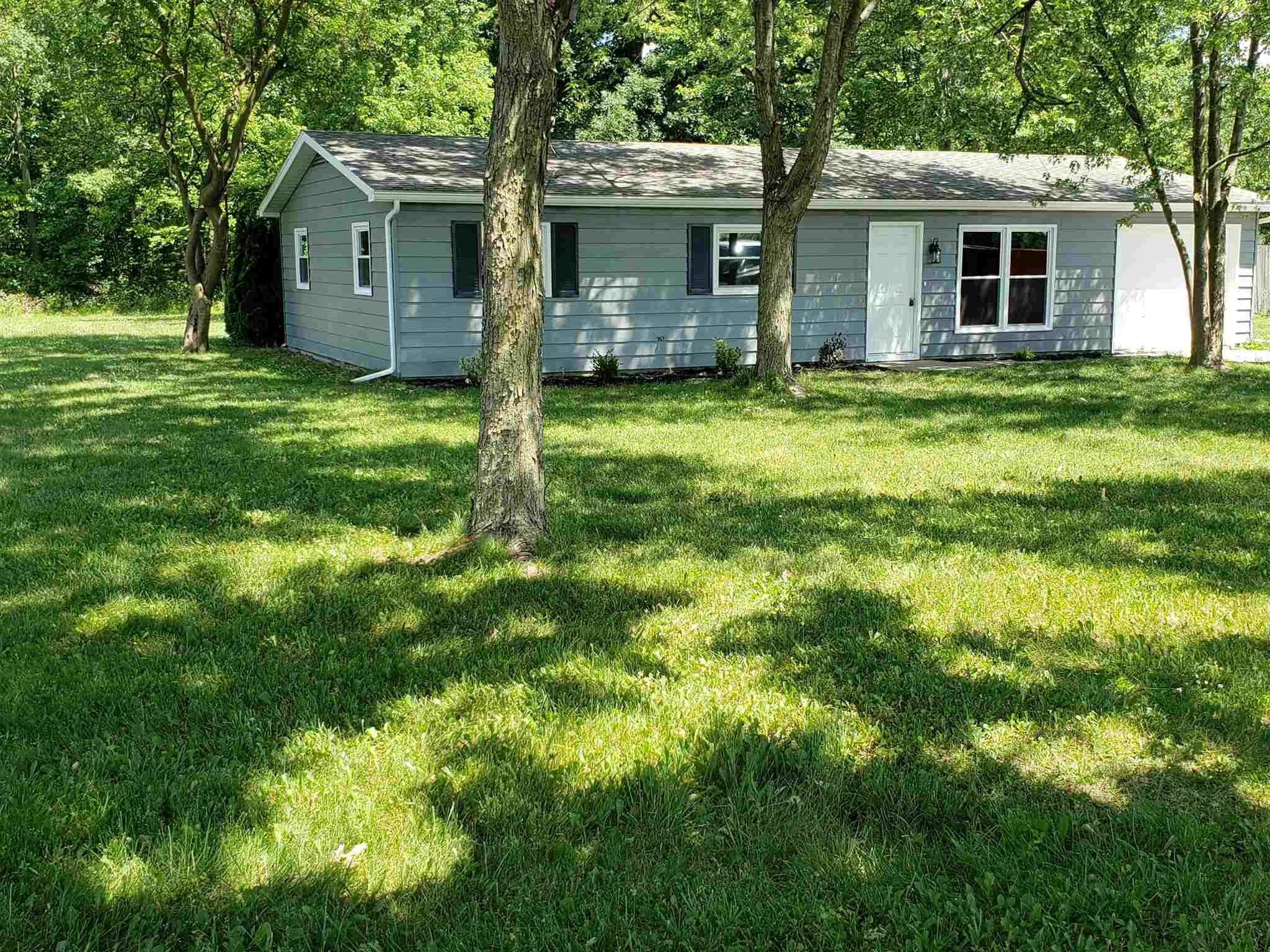 3947 County Road 59 Butler, IN 46721 - Photo 33 of 34
