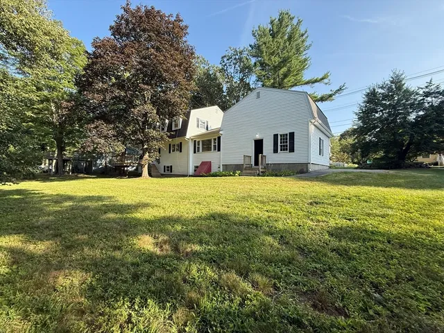 a house view with a outdoor space
