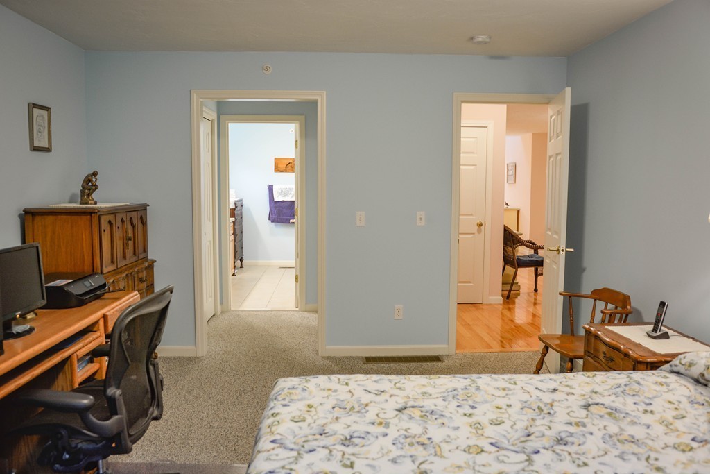 56 Riley Road, Unit 28 Lunenburg, MA 01462 - Photo 14 of 31