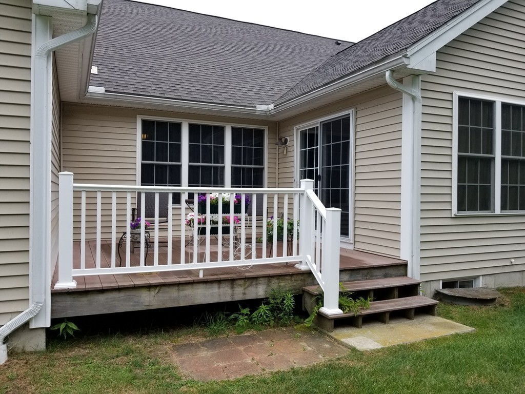 56 Riley Road, Unit 28 Lunenburg, MA 01462 - Photo 28 of 31
