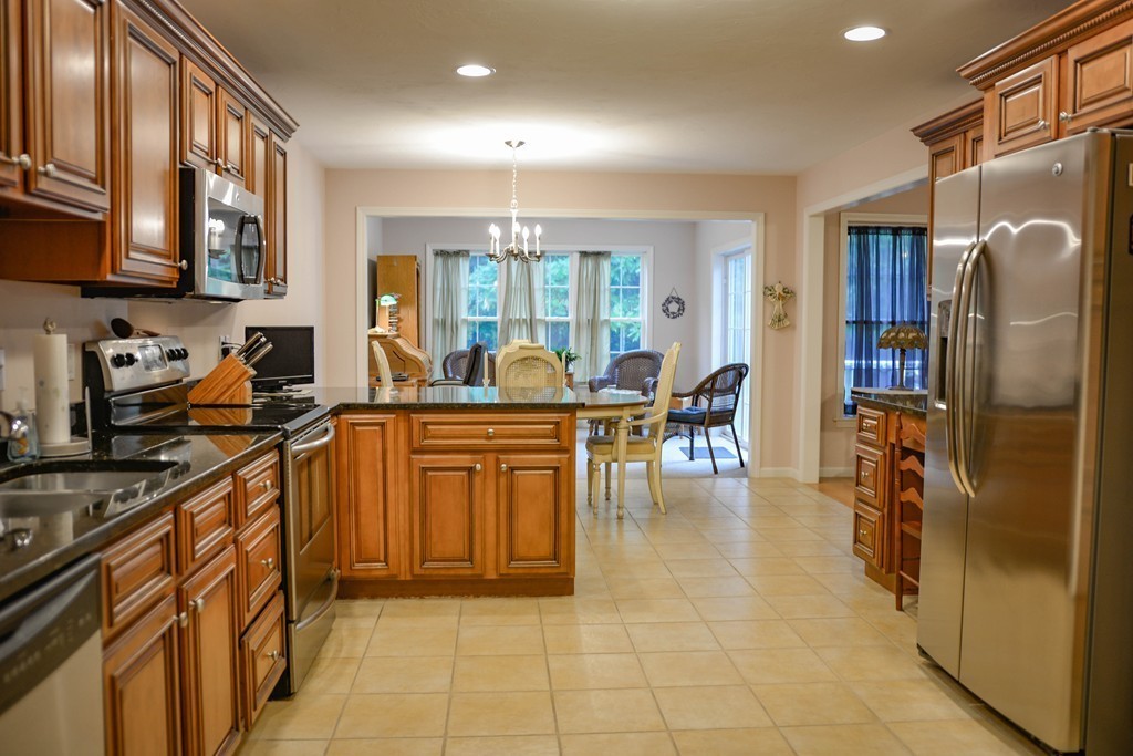 56 Riley Road, Unit 28 Lunenburg, MA 01462 - Photo 6 of 31