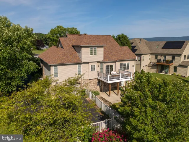 $589,000 | 1458 Highfield Court, Chambersburg, PA 17202