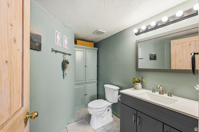 964 North 575 West Clinton, UT 84015 - Photo 27 of 38