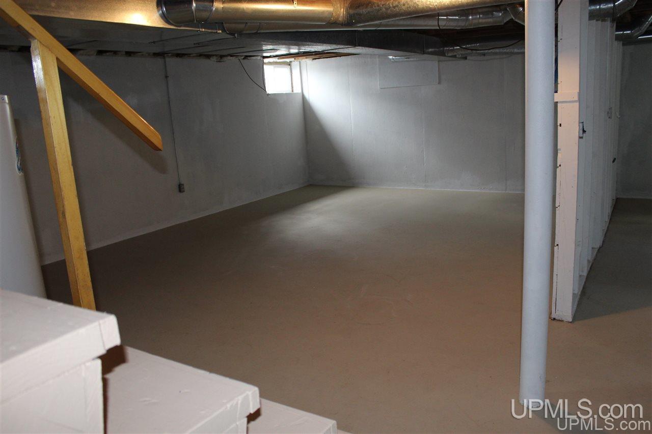 7911 County 426 M.5 Road Gladstone, MI 49837 - Photo 23 of 32 Gallery Image 23
