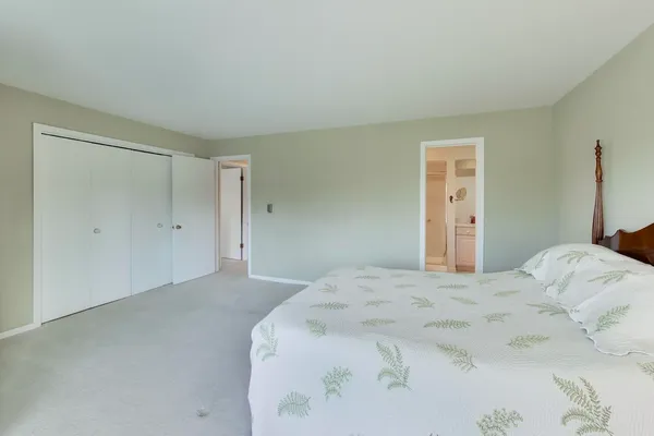 $224,000 | 400 Ascot Drive, Unit 1M, Park Ridge, IL 60068