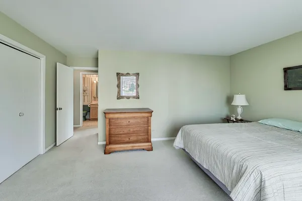 $224,000 | 400 Ascot Drive, Unit 1M, Park Ridge, IL 60068