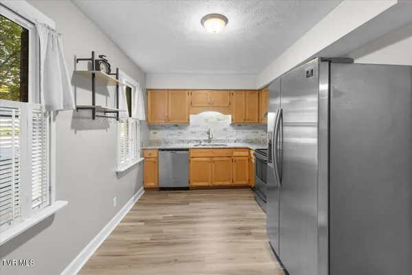 $238,000 | 2016 Williamsburg Square, Unit 2016, Johnson City, TN 37604