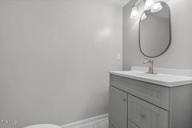 $238,000 | 2016 Williamsburg Square, Unit 2016, Johnson City, TN 37604