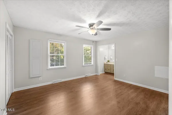 $238,000 | 2016 Williamsburg Square, Unit 2016, Johnson City, TN 37604