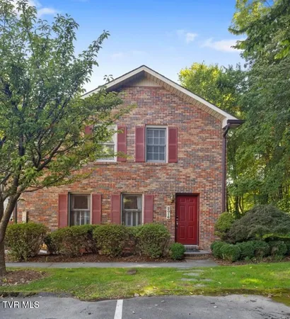 $238,000 | 2016 Williamsburg Square, Unit 2016, Johnson City, TN 37604