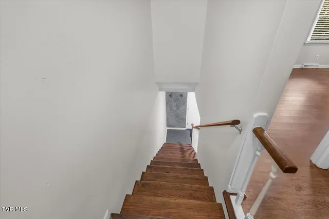 $238,000 | 2016 Williamsburg Square, Unit 2016, Johnson City, TN 37604