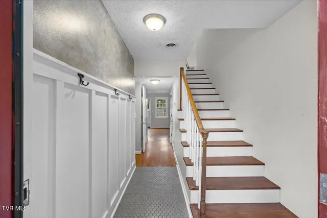 $238,000 | 2016 Williamsburg Square, Unit 2016, Johnson City, TN 37604