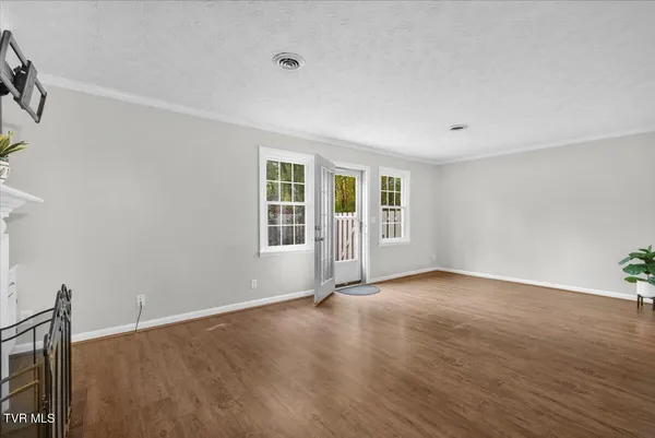 $238,000 | 2016 Williamsburg Square, Unit 2016, Johnson City, TN 37604