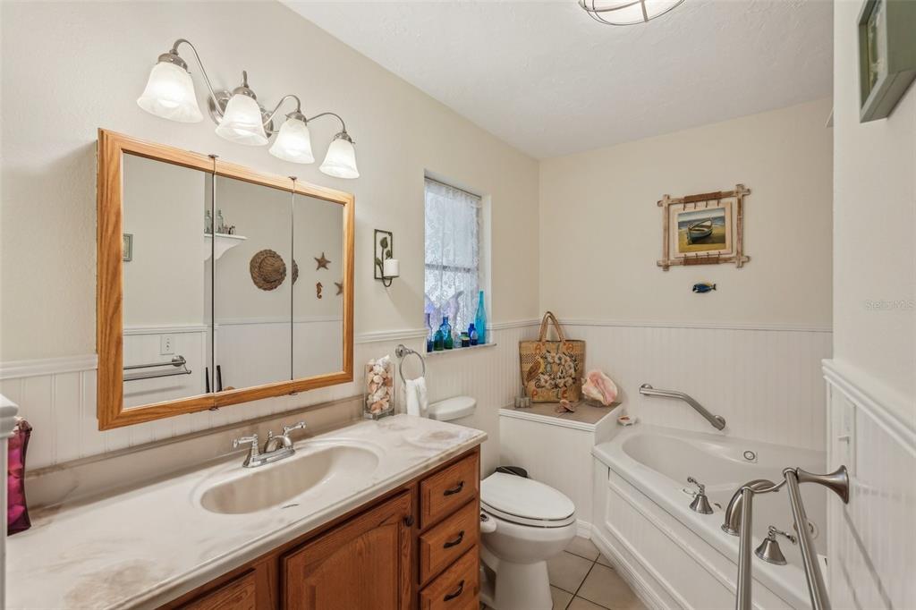 1190 Jamaica Road Venice, FL 34293 - Photo 11 of 20