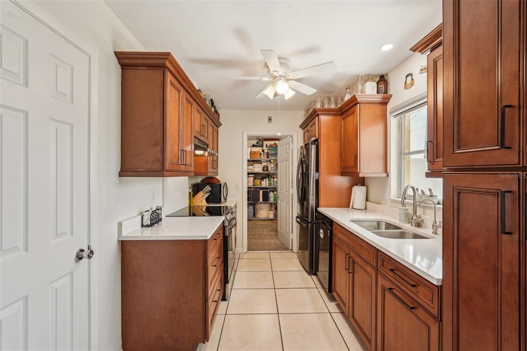 1190 Jamaica Road Venice, FL 34293 - Photo 8 of 20