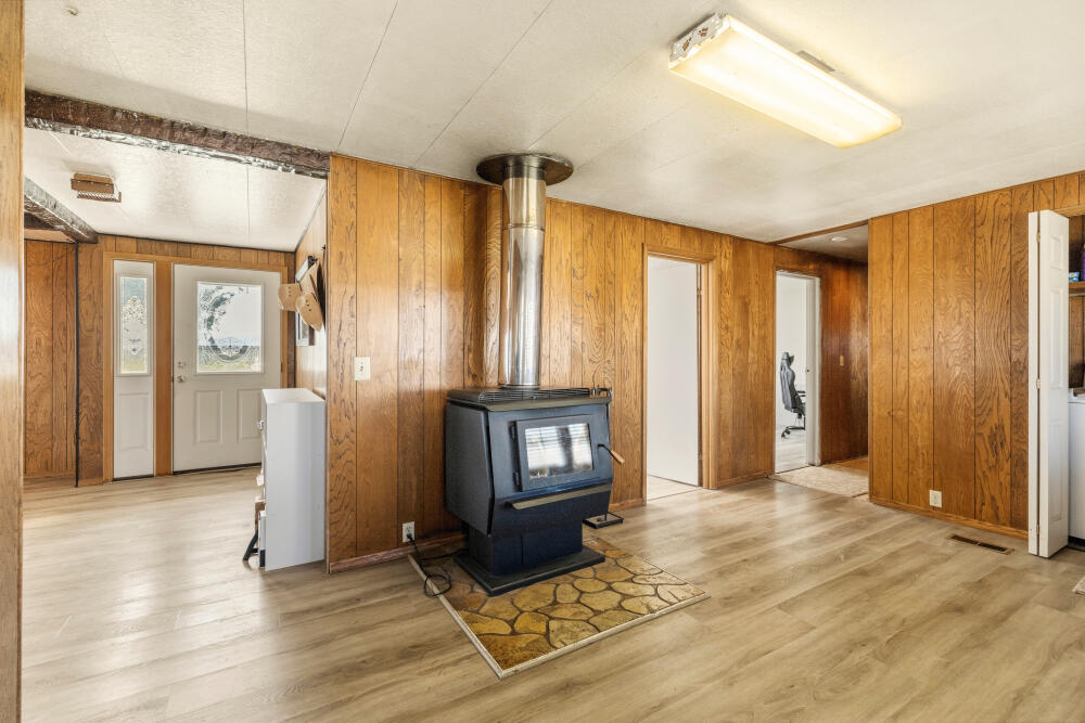 18918 Edler Street Bly, OR 97622 - Photo 13 of 23 18918EdlerSt-42