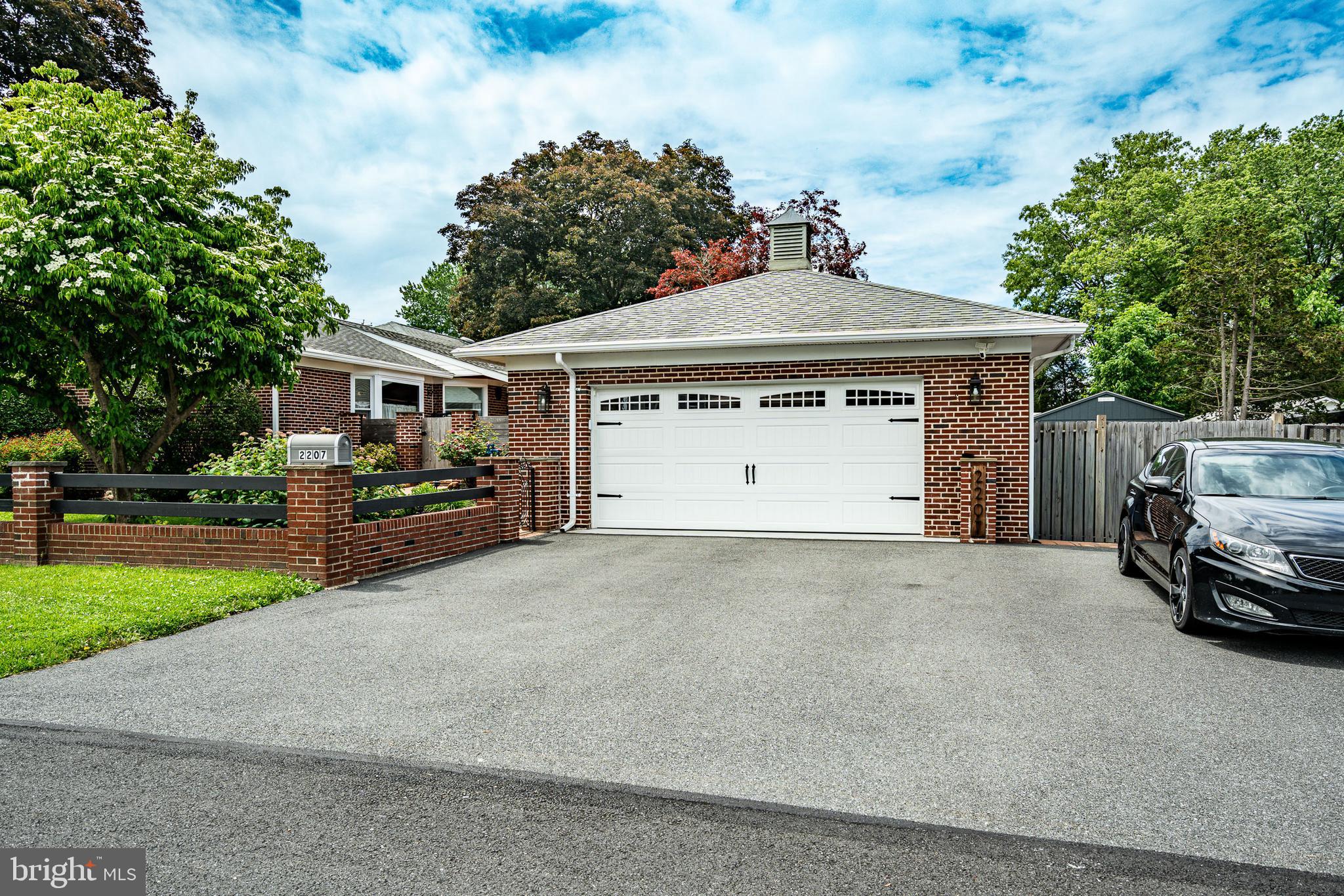 2207 Naamans Creek Road Boothwyn, PA 19061 - Photo 5 of 88