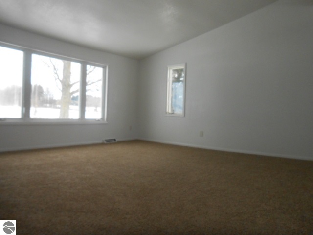11571 Southwest County Line Road Blanchard, MI 49310 - Photo 2 of 16 1779180-1.JPG