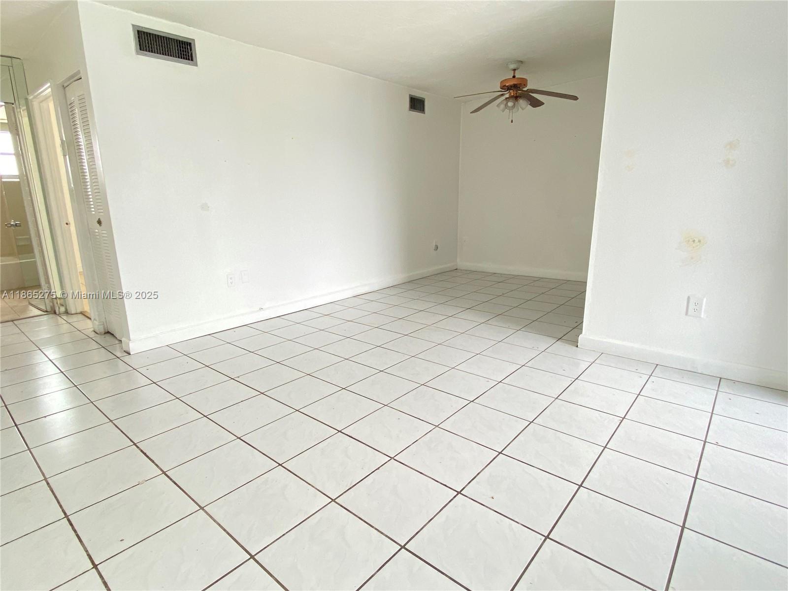 1655 West 44th Place, Unit 511 Hialeah, FL 33012 - Photo 7 of 14