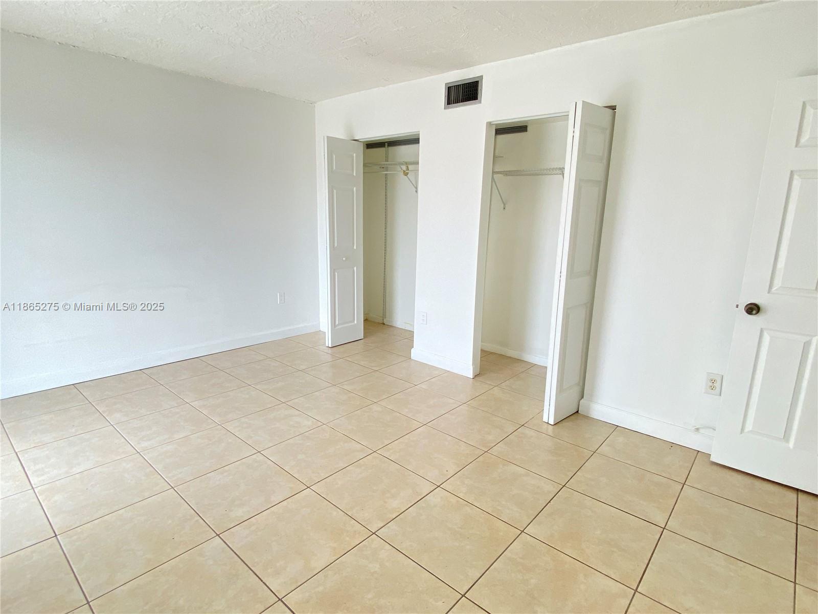 1655 West 44th Place, Unit 511 Hialeah, FL 33012 - Photo 10 of 14