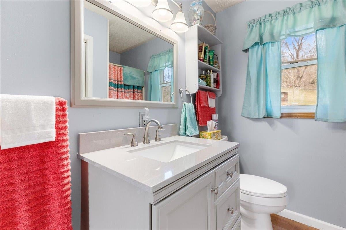 1521 Allisonia Road Hiwassee, VA 24347 - Photo 13 of 37 Gallery Image 13