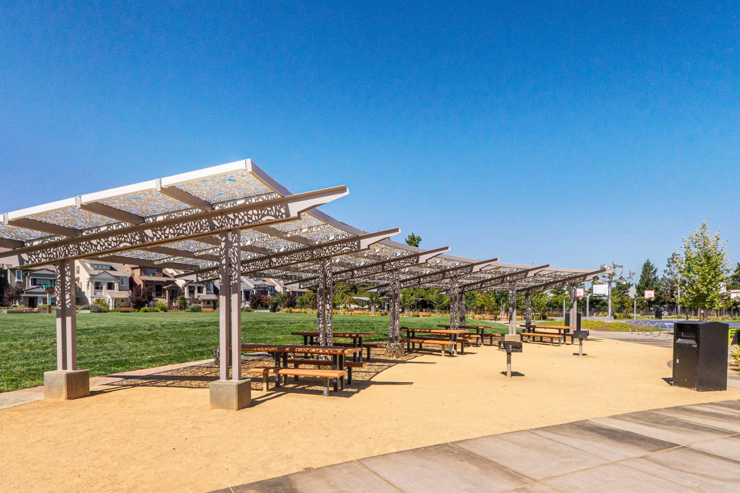 346 Circuit Way Mountain View, CA 94043 - Photo 44 of 65